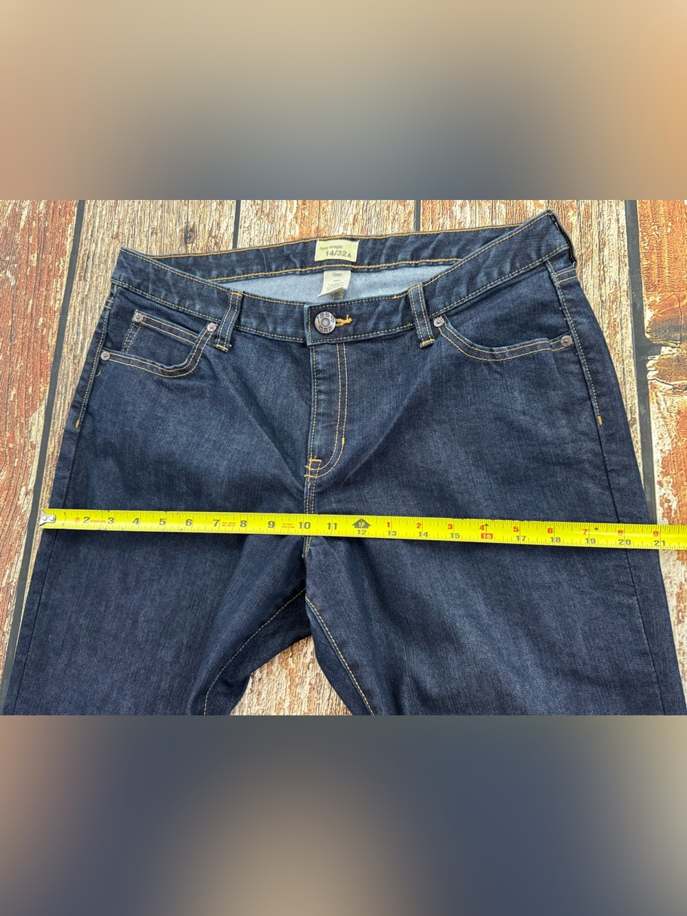 1969 GAP Women’s Curvy Straight Blue Denim Jeans, Dark Wash Size 14/32A - Picture 6 of 12